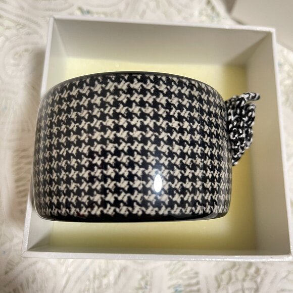 Authentic DIOR Vintage Houndstooth Resin Bangle Bracelet with Box - Picture 12 of 15